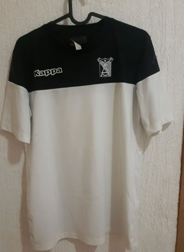 Camiseta sin nombre