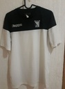 Camiseta sin nombre