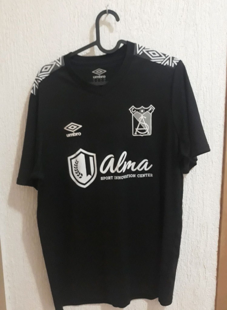 Camiseta sin nombre