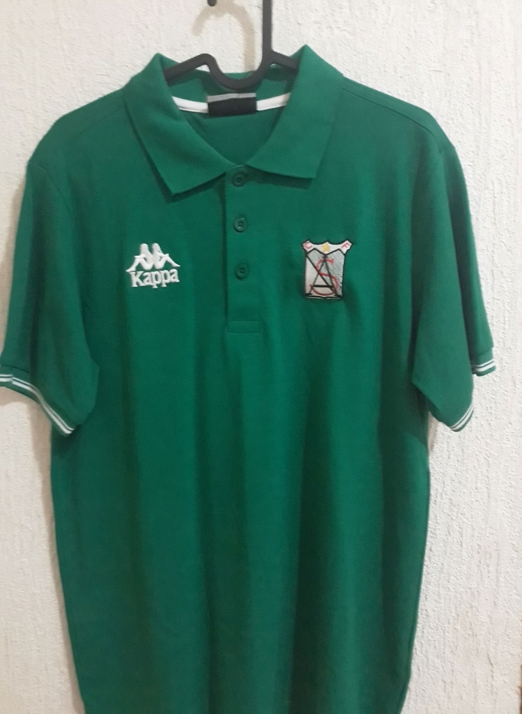 Camiseta sin nombre