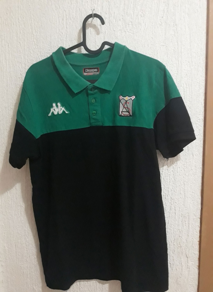 Camiseta sin nombre