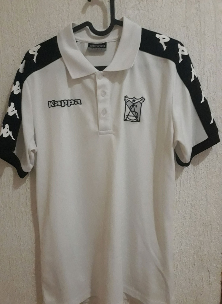 Camiseta sin nombre