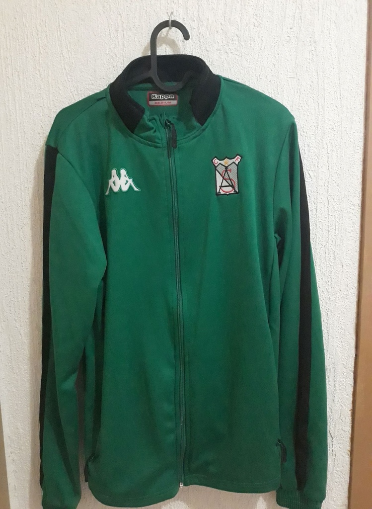 Camiseta sin nombre