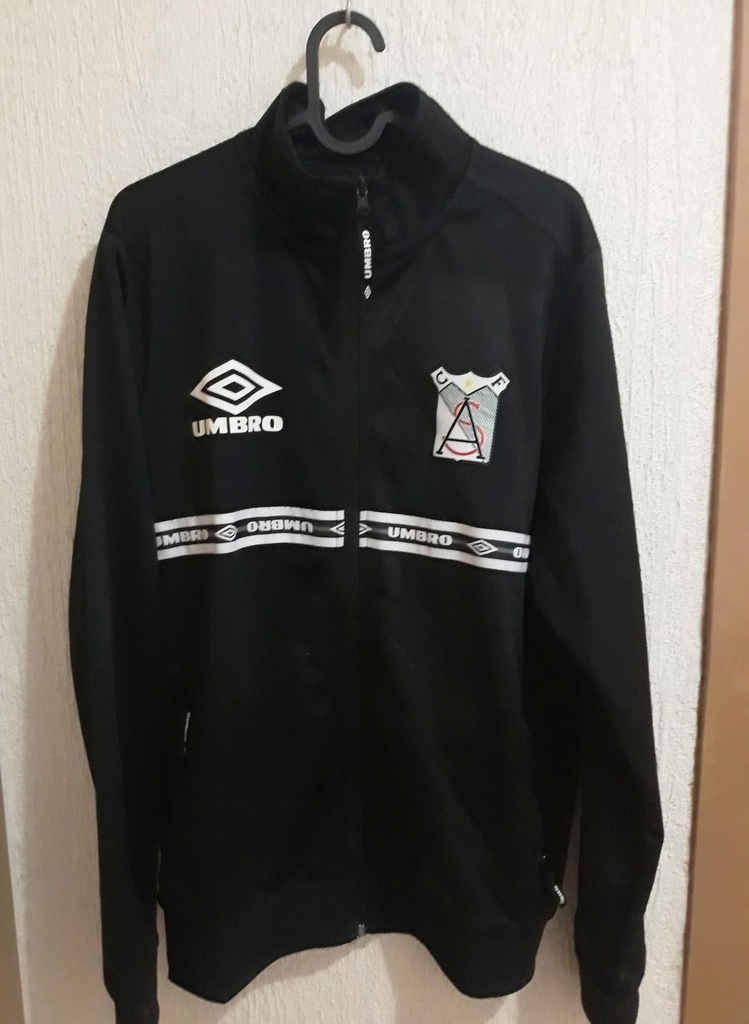 Camiseta sin nombre