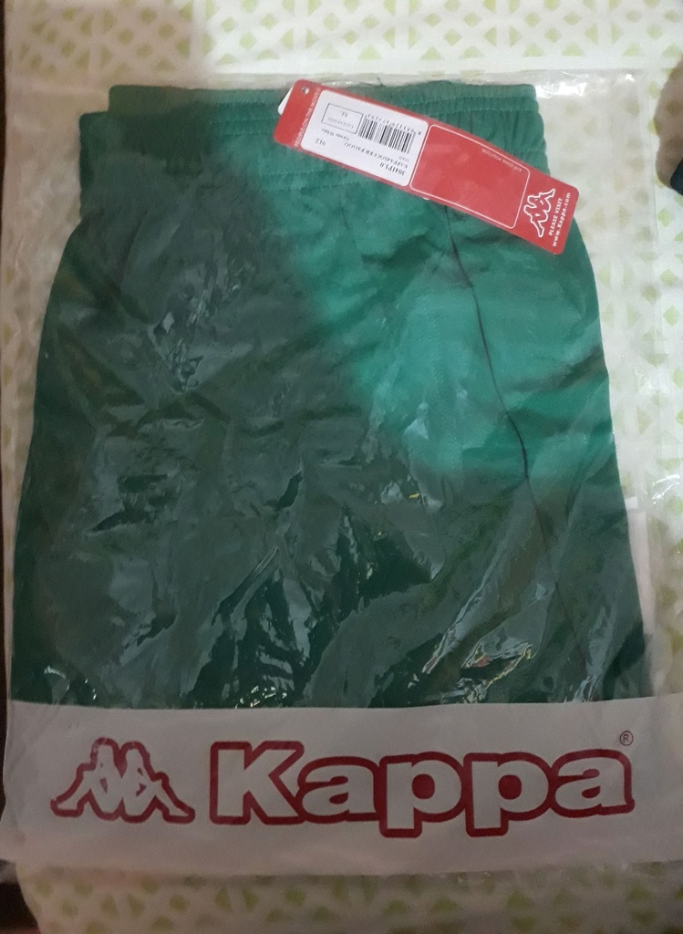 Camiseta sin nombre