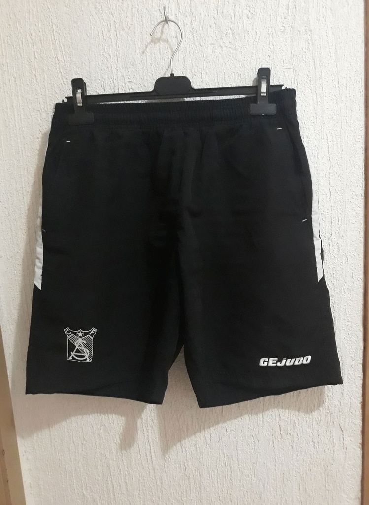Camiseta sin nombre