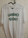 Camiseta sin nombre