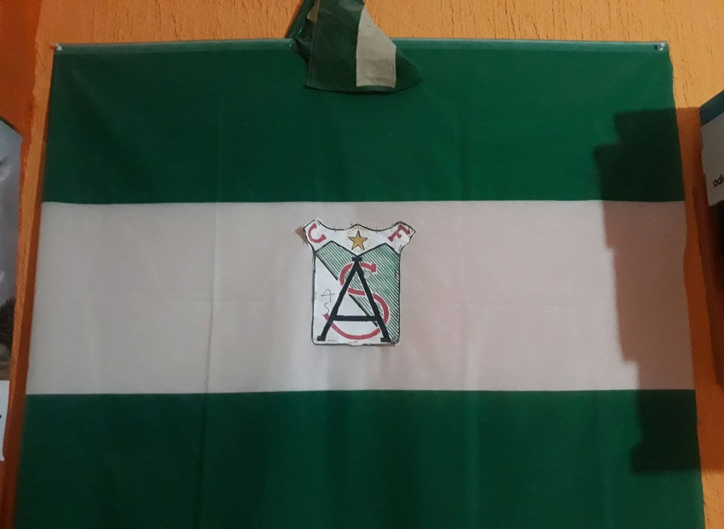 Camiseta sin nombre
