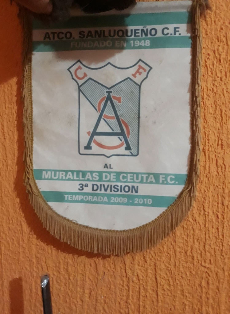 Camiseta sin nombre
