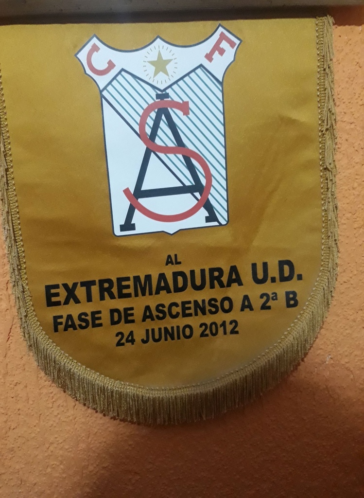 Camiseta sin nombre