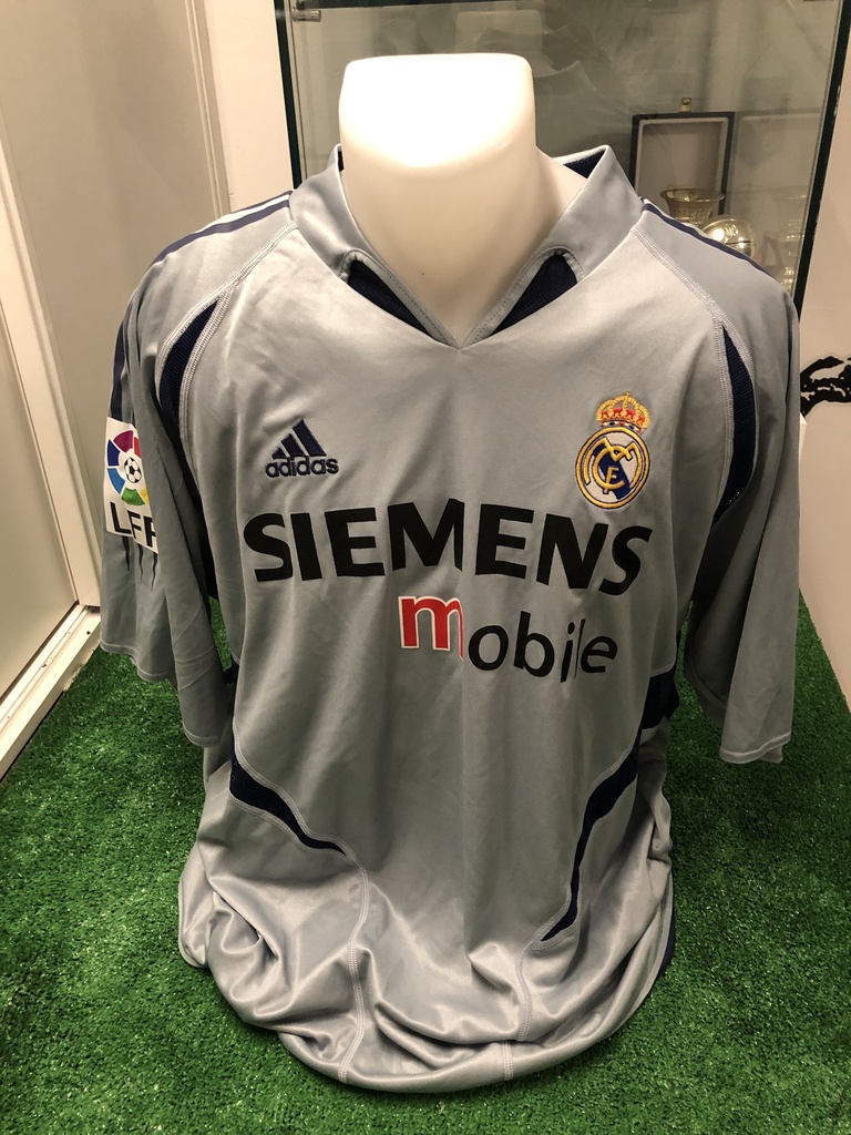 13 - Real Madrid - César