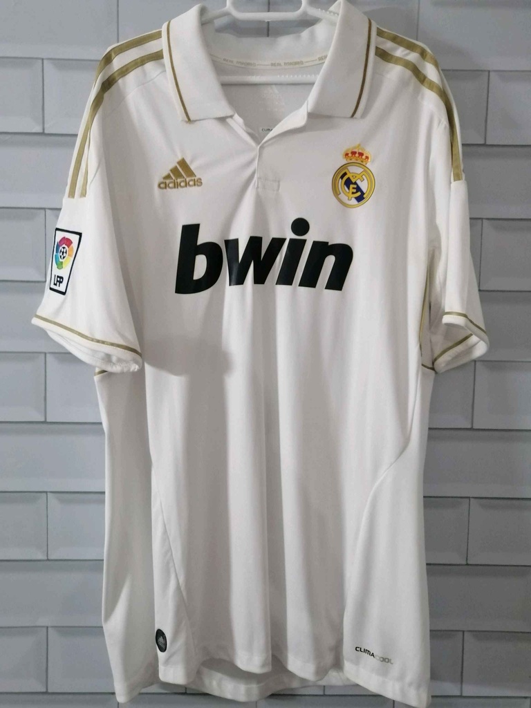 9 - MADRID - BENZEMA