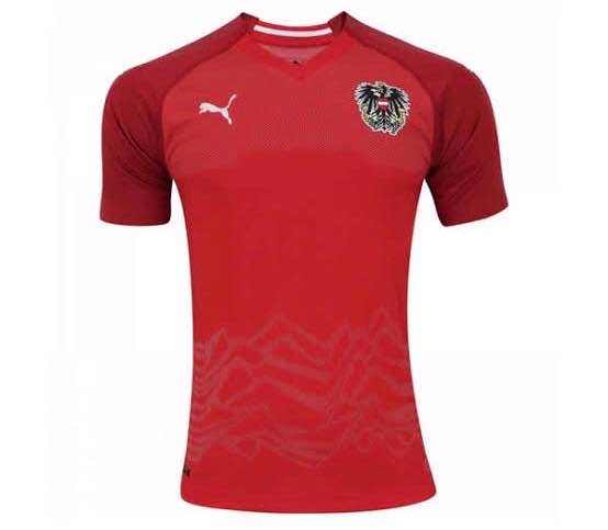 Camiseta sin nombre