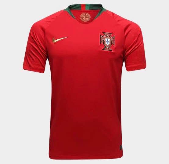 Camiseta sin nombre