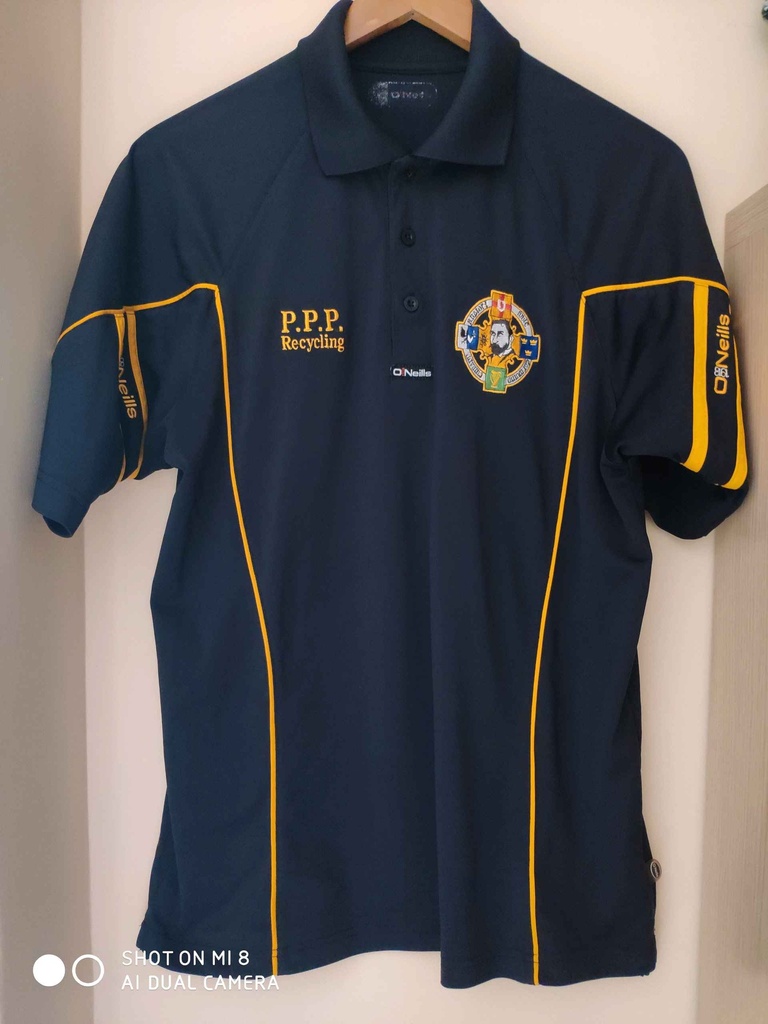 Camiseta sin nombre