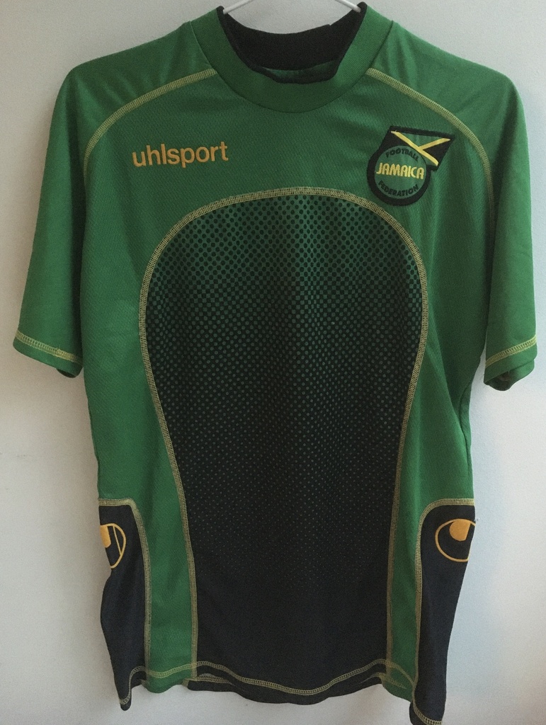 Camiseta sin nombre