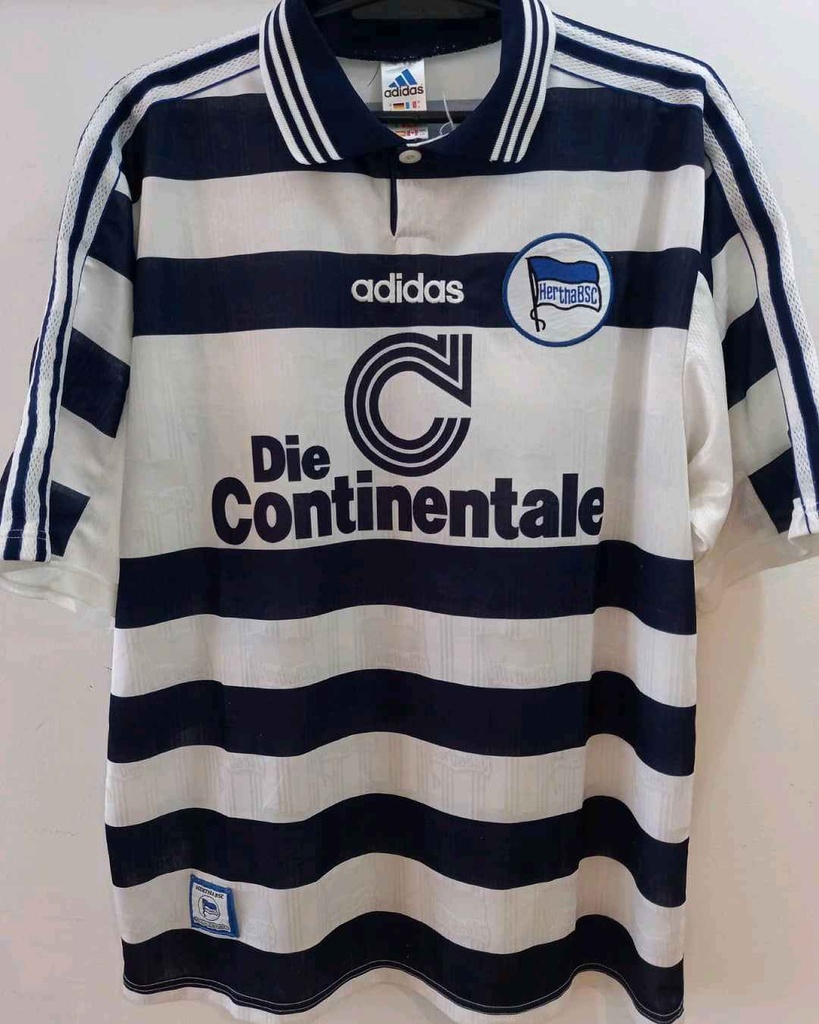 27 - Hertha Berlin - Thom