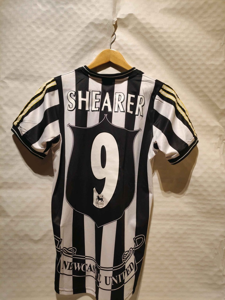 Camiseta sin nombre
