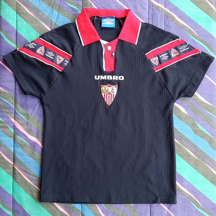 10 - Sevilla FC - TSARTAS (Umbro)