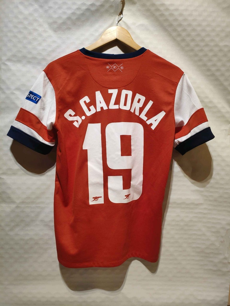 Camiseta sin nombre