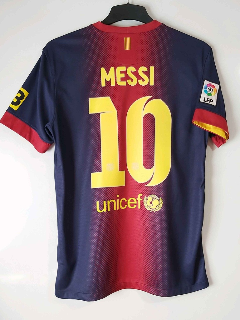 10 - Barcelona - Messi
