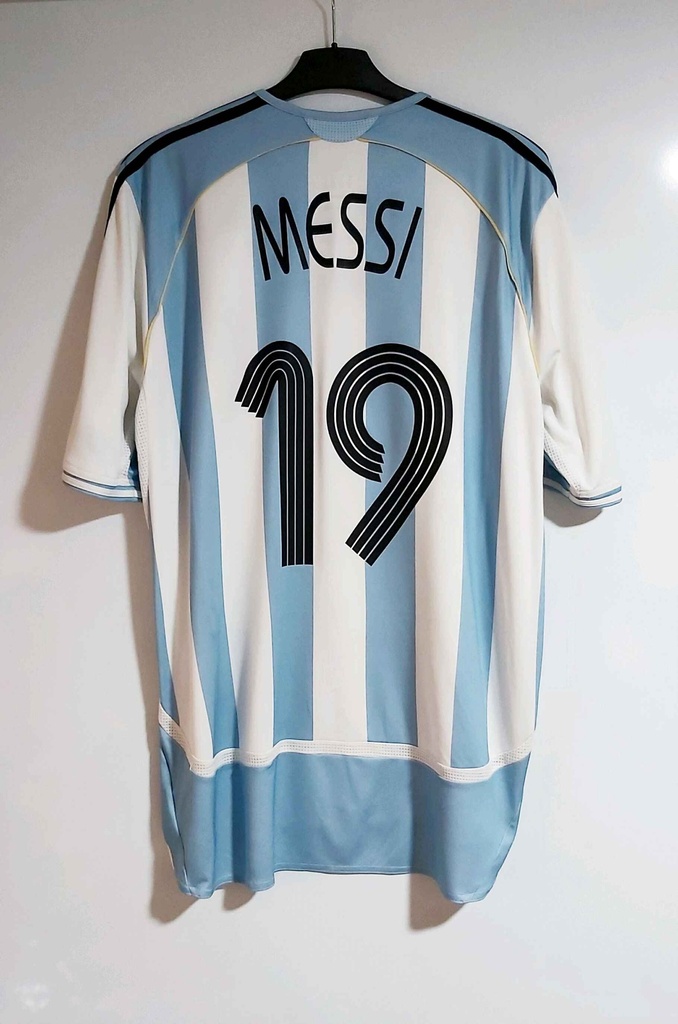 19 - Argentina - Messi