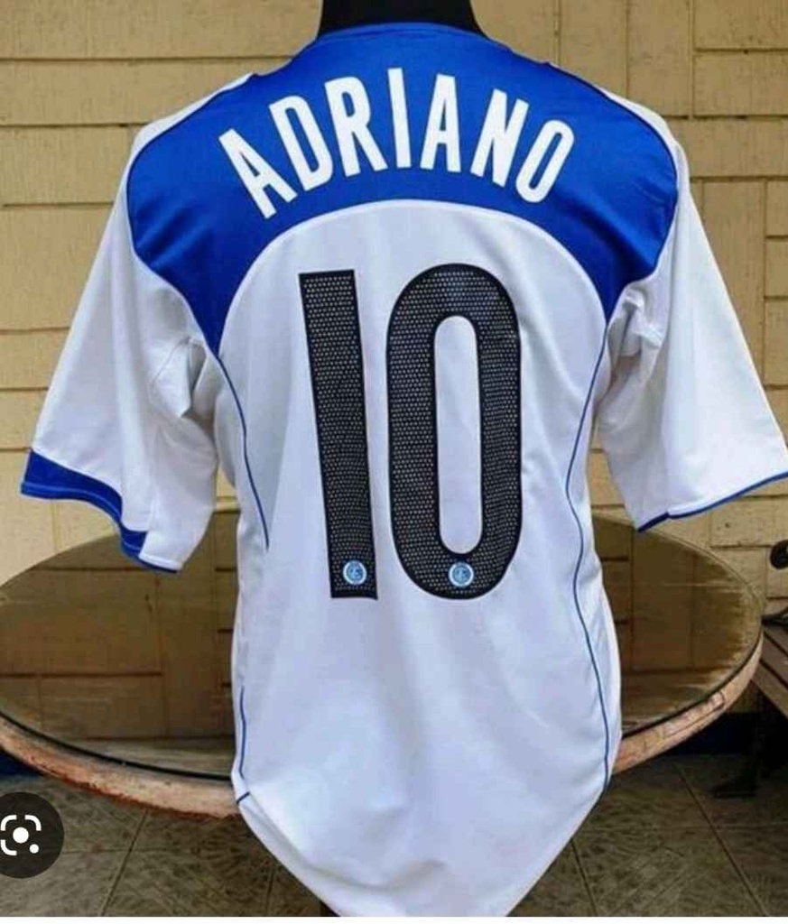 10 - FC Internazionale Milano - Adriano (Nike)