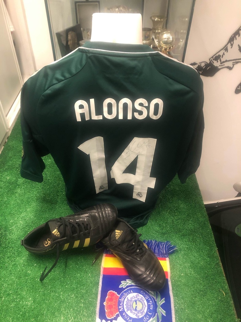 14 - Real Madrid - Alonso