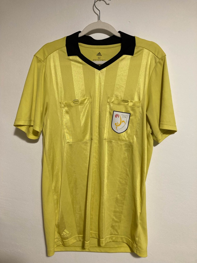 Camiseta sin nombre