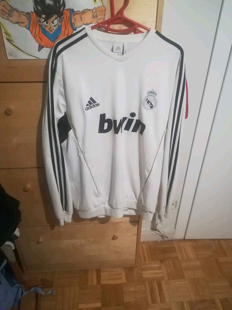 Camiseta sin nombre