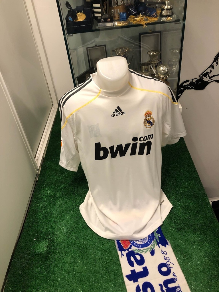 17 - Real Madrid - Van Nistelrooy