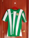 Camiseta sin nombre