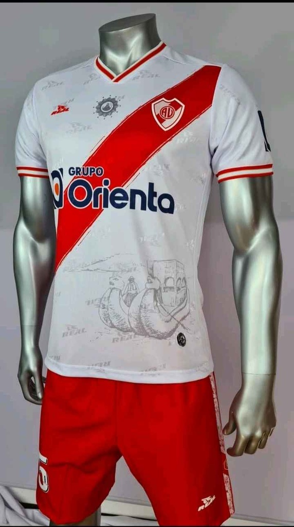 12 - Alfonso ugarte