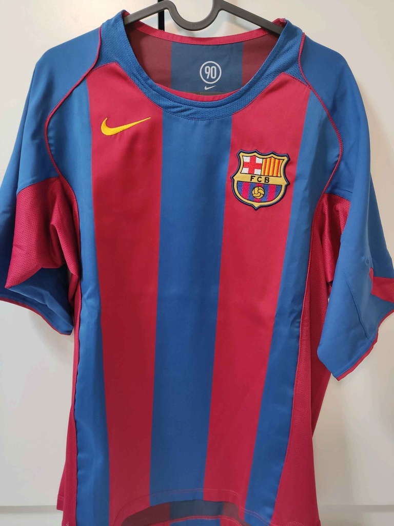 8 - FC Barcelona - Giro (Nike)