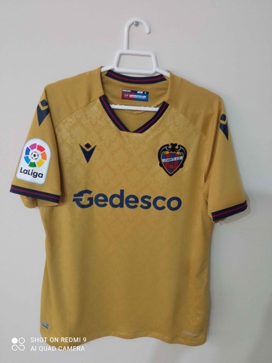 11 - Levante U.D - A.J. Morales