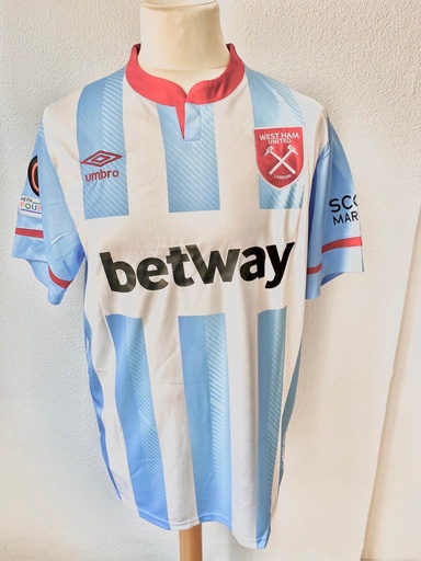 22 - West Ham United - Benrahm