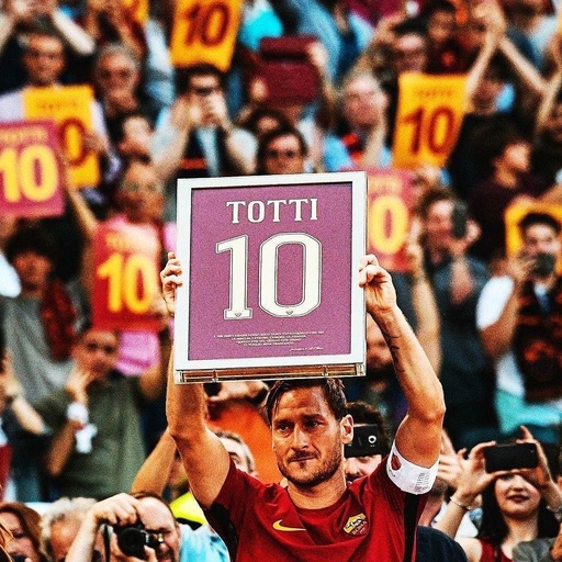 10 - AS Roma - Totti
