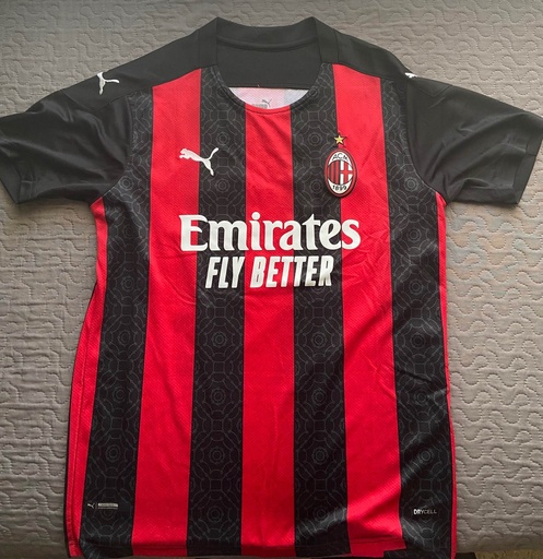 19 - AC Milan - Theo