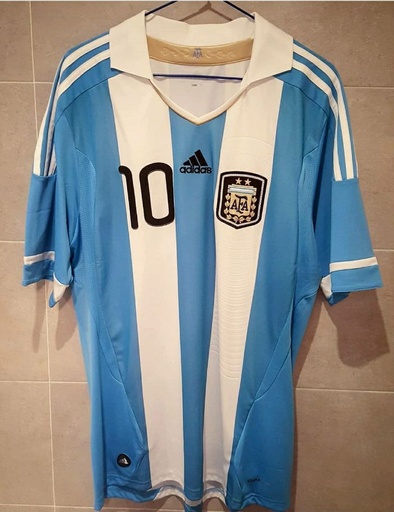 10 - Argentina - Messi