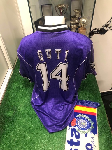14 - Real Madrid - Guti