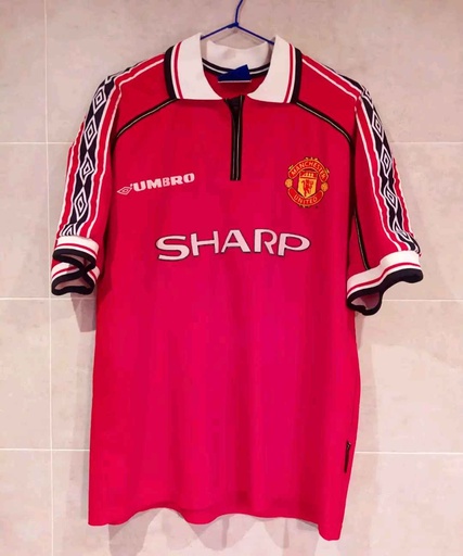 16 - Manchester United - Keane