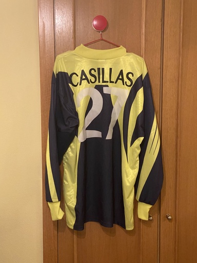 27 - Real Madrid - Casillas