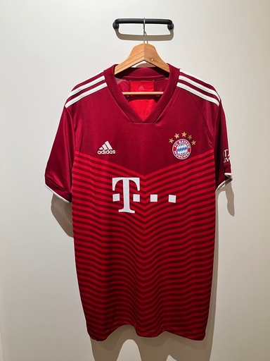 9 - Bayern Munich - LEWANDOWSKI