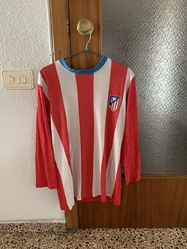 Camiseta sin nombre