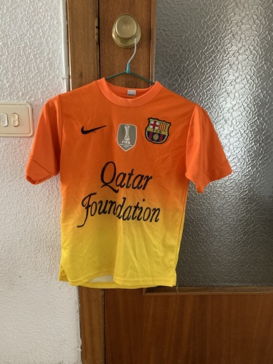 Camiseta sin nombre