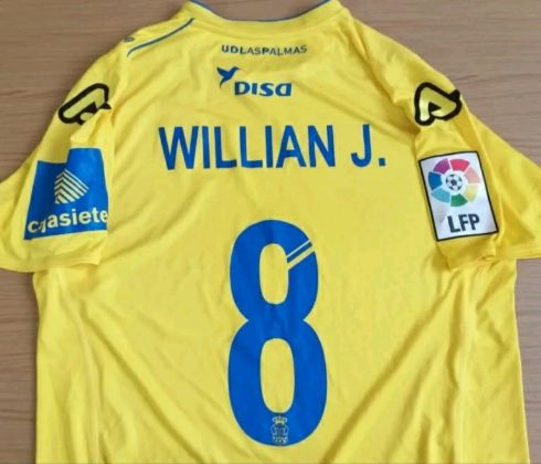 8 - Willian J.
