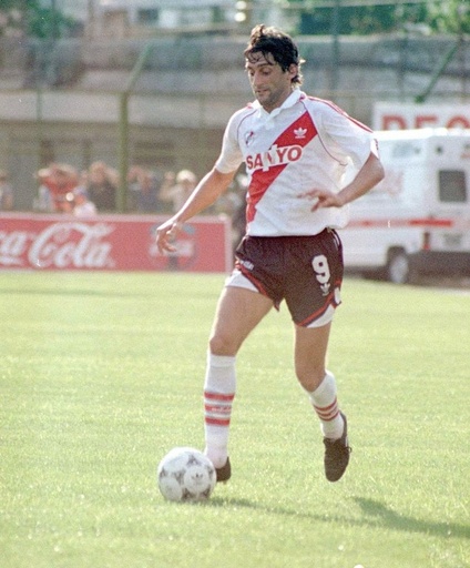 9 - River Plate - Francescoli