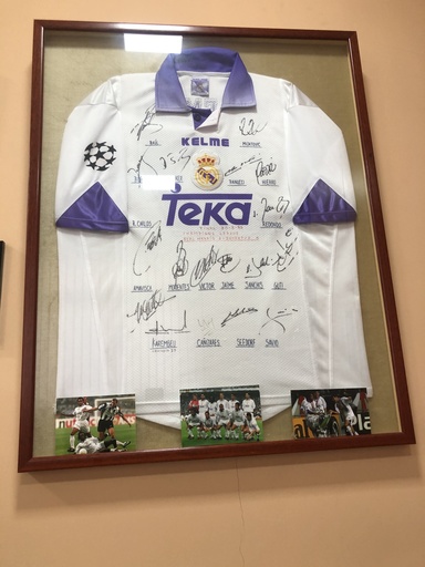 27 - Real Madrid - Karembeu