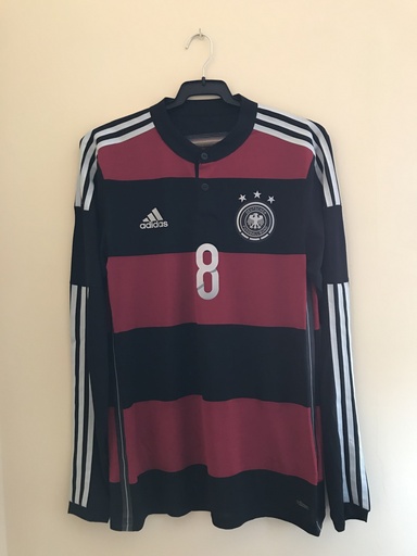 8 - Alemania - Özil