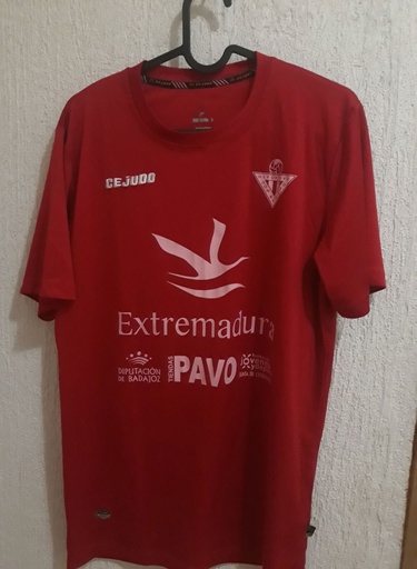 Camiseta sin nombre